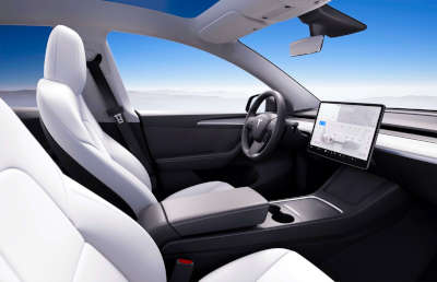 Tesla Model Y Performance SUV (Sports Utility Vehicle) Electric Fully automatic temperature control HEPA filtration system WiFi Pearl White multi coat Solid Black Midnight Silver metallic Deep Blue metallic Red multi coat $62,190 as on 20 December 2022