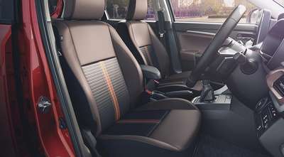 Maruti Brezza VXi AT Compact SUV (Sports Utility Vehicle) Petrol 19.8 km/l Yes (Automatic Climate Control) Android Auto (Yes), Apple Car Play (Yes) Sizzling Red, Brave Khakhi, Exuberant Blue, Magma Grey, Splendid Silver, Pearl Arctic White ₹ 11.15 Lakh
