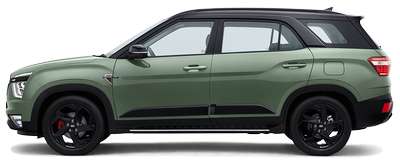 Hyundai Alcazar Signature (O) 7 Seater 1.5 Diesel AT Adventure SUV (Sports Utility Vehicle) Diesel 6 Airbags (Driver, Front Passenger, 2 Curtain, Driver Side, Front Passenger Side) 18.1 kmpl Yes (Automatic Climate Control) Android Auto (Wired), Apple Car Play (Wired) Ranger khakhi + Abyss black, Titan grey + Abyss black, Atlas white + Abyss black, Ranger khakhi, Atlas white, Abyss black, Titan Grey