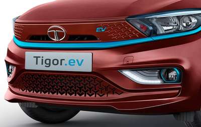 Tata Tigor EV XZ+ LUX Subcompact Electric Hatchback Electric 2 Airbags (Driver, Front Passenger) Permanent Magnet Synchronous Motor (PMSM) Magnetic red, Signature teal blue, Daytona grey 4 Star (Global NCAP)