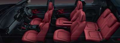 Tata Safari XZA+ (O) Red Dark Edition (2021 - 2023) SUV (Sports Utility Vehicle) Diesel 14.08 km/l 6 Airbags (Driver, Front Passenger, 2 Curtain, Driver Side, Front Passenger Side) 2.0 L Kryotec Oberon black