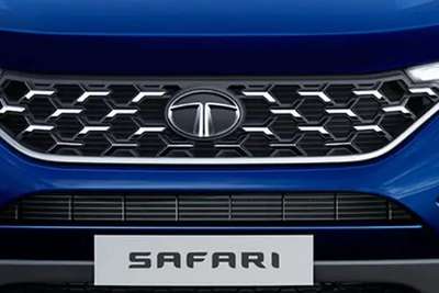 Tata Safari XZA+ 6 S Dark Edition (2021 - 2023) SUV (Sports Utility Vehicle) Diesel 14.08 km/l 6 Airbags (Driver, Front Passenger, 2 Curtain, Driver Side, Front Passenger Side) 2.0 L Kryotec Oberon black
