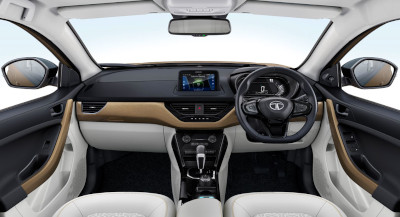 Tata Nexon XZ+ LUXS Jet SUV (Sports Utility Vehicle) Petrol 17.33 km/l Yes (Automatic Climate Control) Android Auto (Yes), Apple Car Play (Yes) Starlight ₹  12.43 Lakh