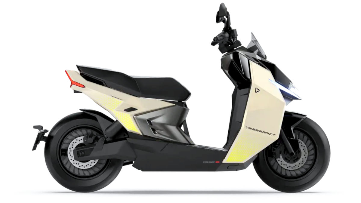 Ultraviolette has delayed the Tesseract to Jan 2027 to add a groundbreaking 100V architecture and 15kW motor. Get the full scoop at AkulRide!