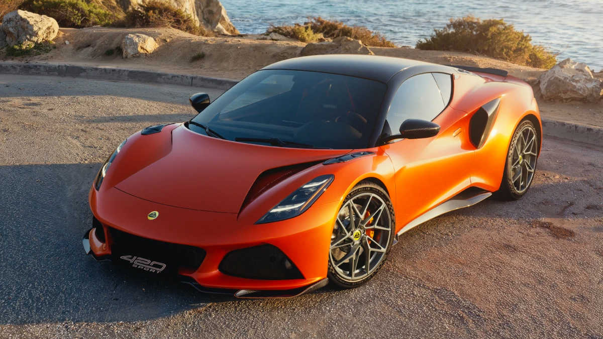 The spectacular Lotus Emira 420 Sport debuts as the lightest, most powerful model yet, complete with an iconic removable roof. Read the full specs here!