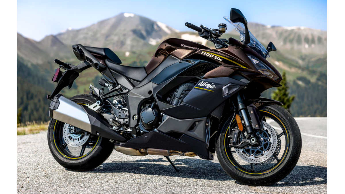 The stunning 2026 Kawasaki Ninja 1100SX hits India with a stealthy new avatar and an unchanged price tag. Click to read the full specs and details!