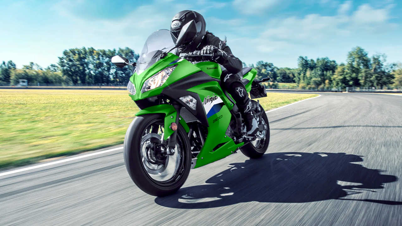 2027 Kawasaki Ninja 300 ABS Details Released with $4,999 Base MSRP