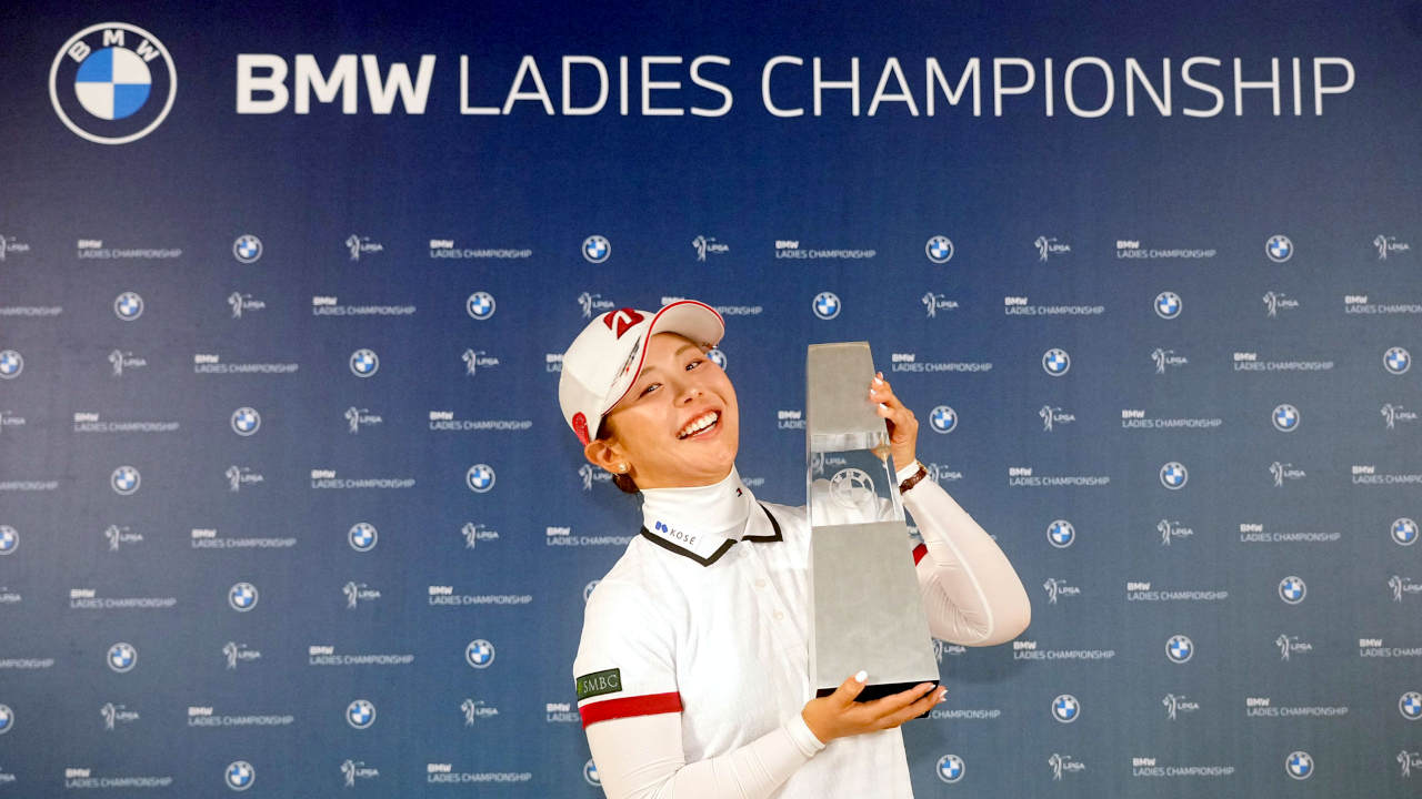 Andrea Lee Wins MINI Countryman SE ALL4 at LPGA Event