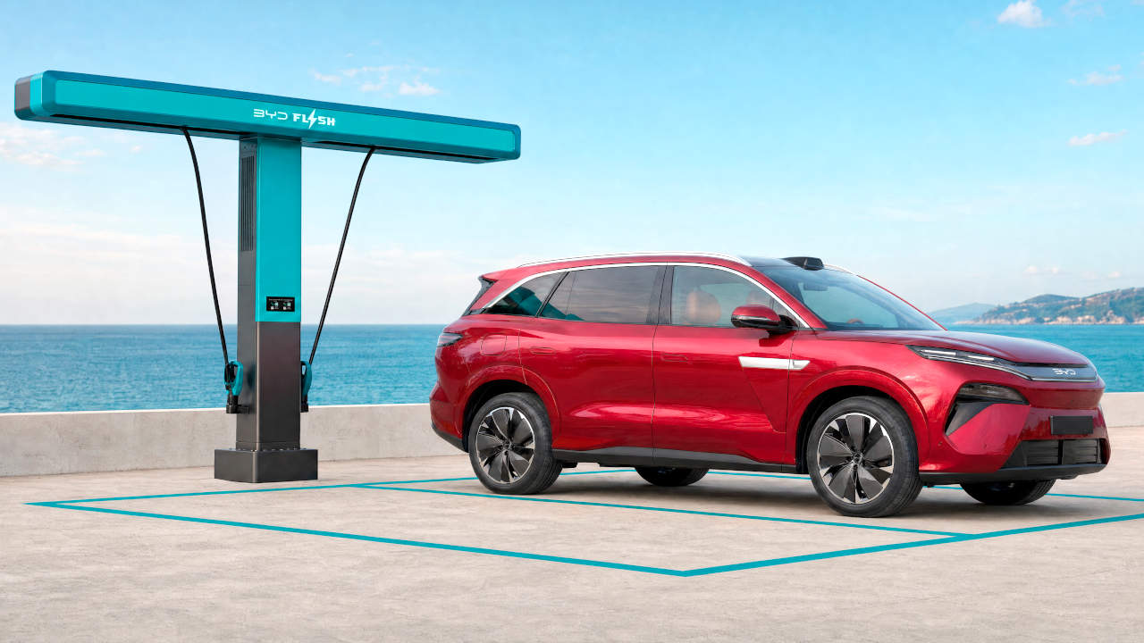 BYD Unveils Flagship Atto 8 Seven-Seat SUV with Ultra-Fast Flash Charging at Paris Motor Show