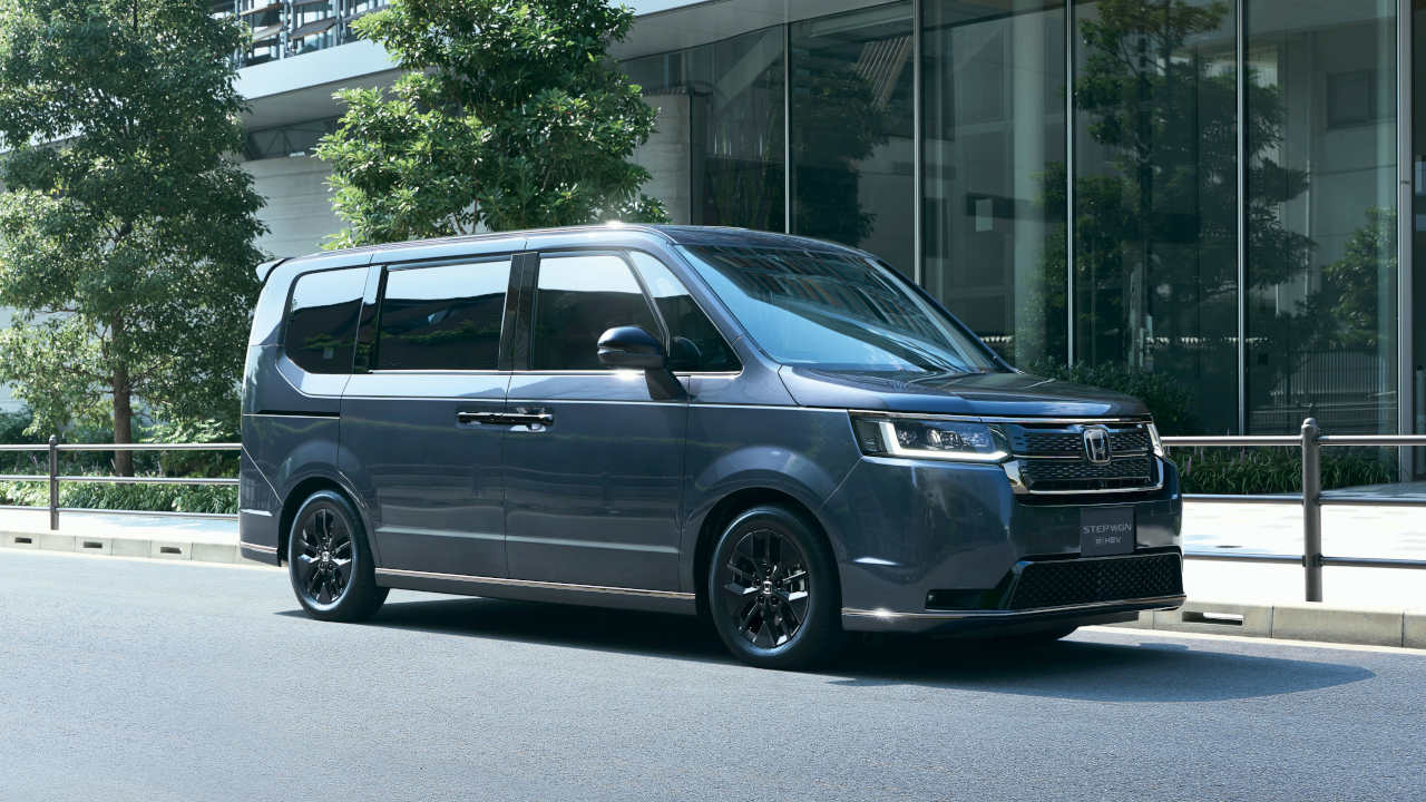 Honda Step Wgn e:HEV Spada Black Edition Launches in Japan at ¥4,185,500