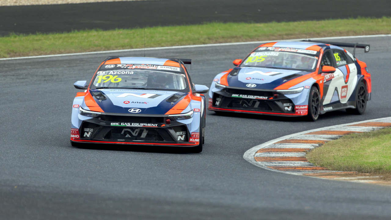 Hyundai Elantra N TCR Dominates Round 7 of FIA TCR World Tour in China