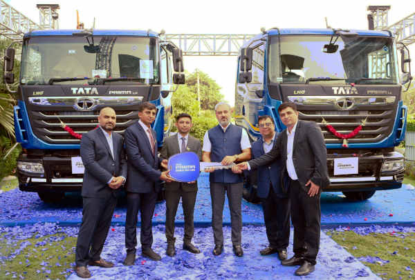 Tata Motors Advances Green Mobility with LNG-Powered Trucks