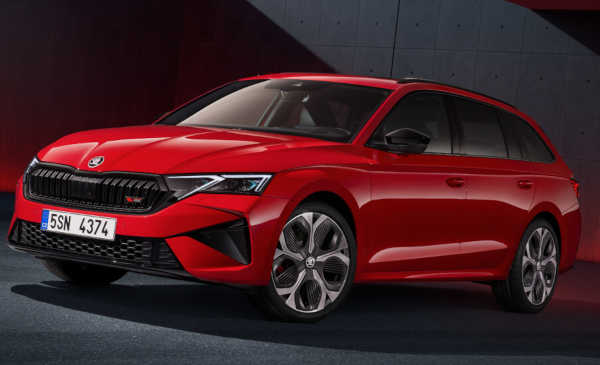Skoda Octavia Combi RS Wins 2024 Golden Steering Wheel Award