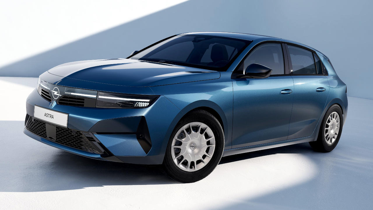 Why Opel Cut Astra Prices by Up to €1,900 With New Start Trim in Germany
