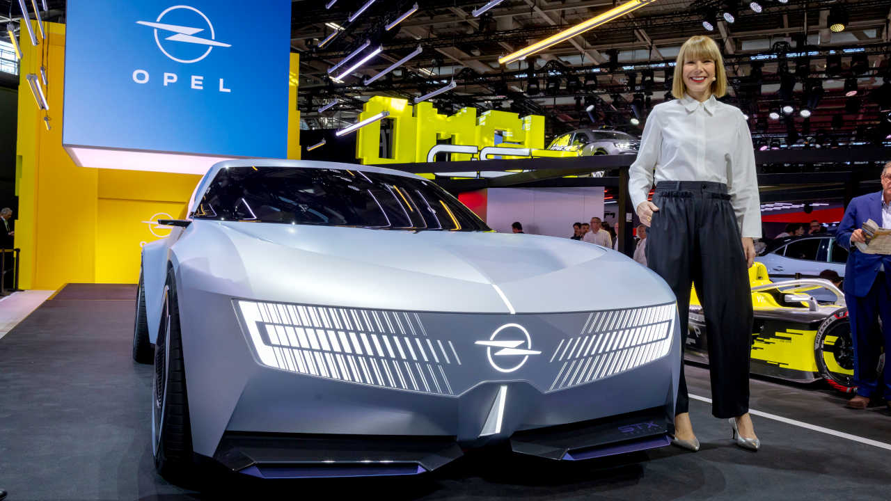 Opel STX Concept and 281 HP Corsa GSE Revealed at Paris Motor Show
