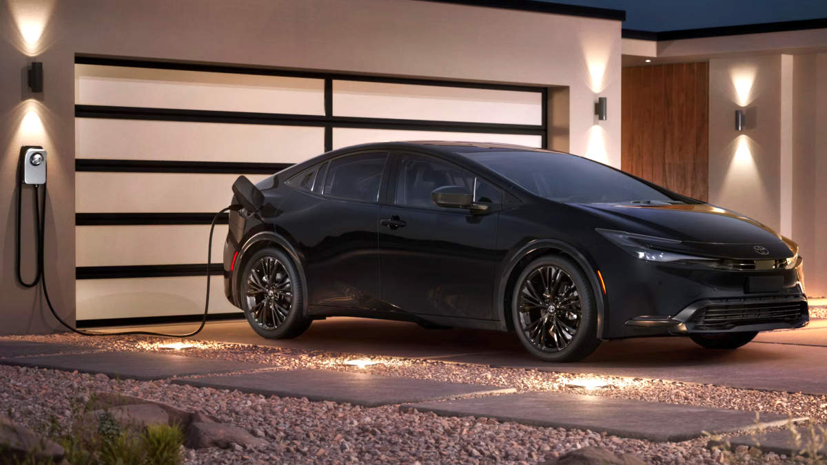 2027 Toyota Prius Plug-in Hybrid Arrives With New Trims and Tech