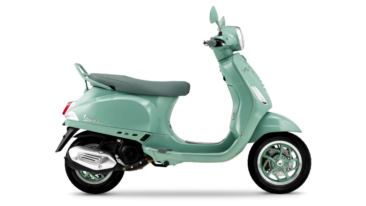 Vespa Primavera 80th Debuts With Vintage Verde Livery