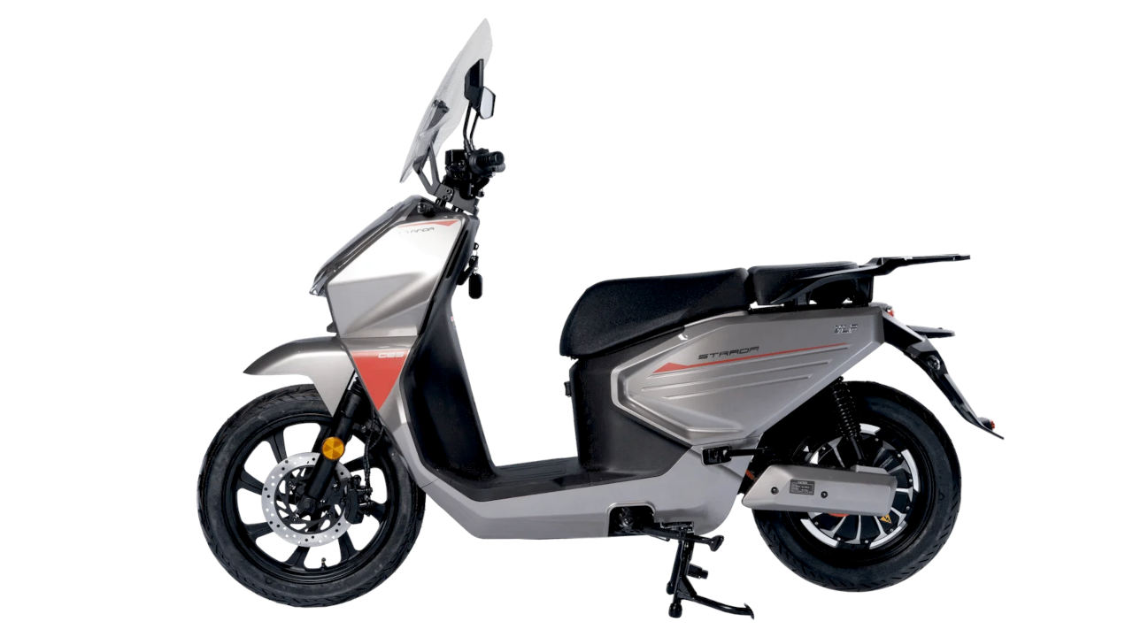 VLF Strada Electric Scooter Arrives in India: Up to 250 km Range From ₹1,19,999