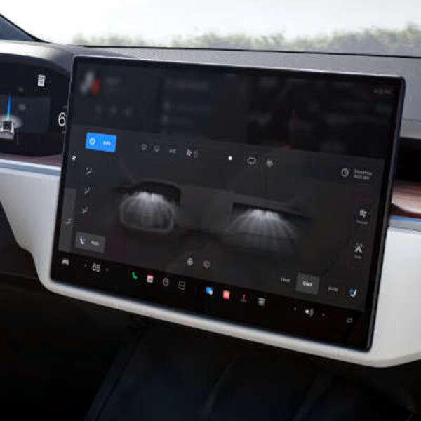 Tesla Model X Plaid