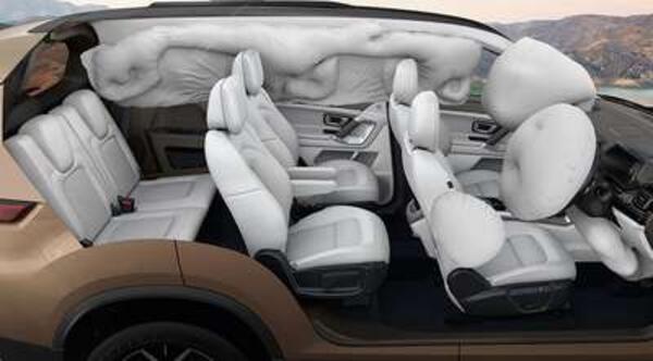 Tata Safari Accomplished +