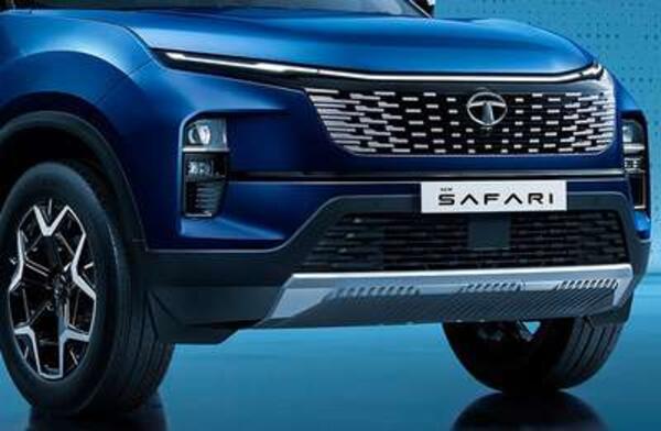 Tata Safari Accomplished +