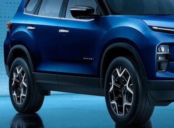 Tata Safari Accomplished +