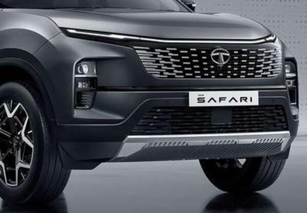 Tata Safari Accomplished AT
