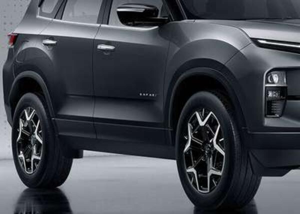 Tata Safari Accomplished AT