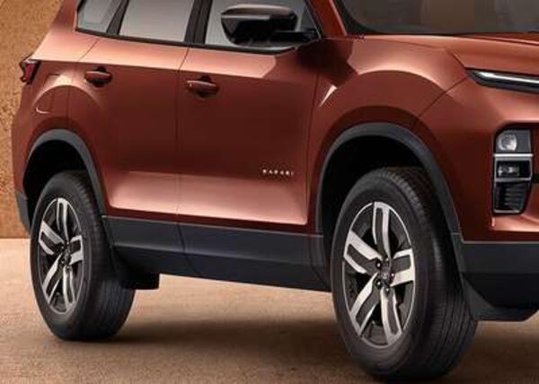 Tata Safari Adventure +