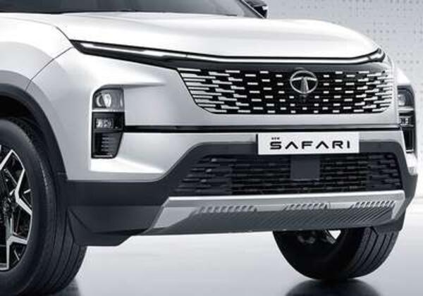 Tata Safari Pure +