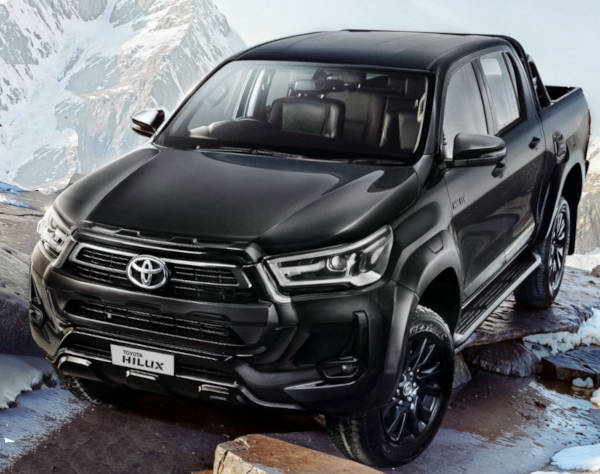 Toyota Hilux Black Edition High 4X4 AT