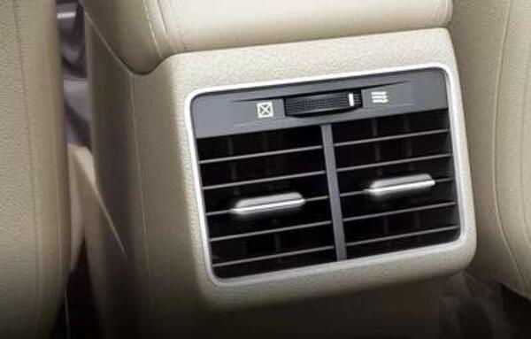 Maruti Ciaz Alpha 1.5 Dual Tone