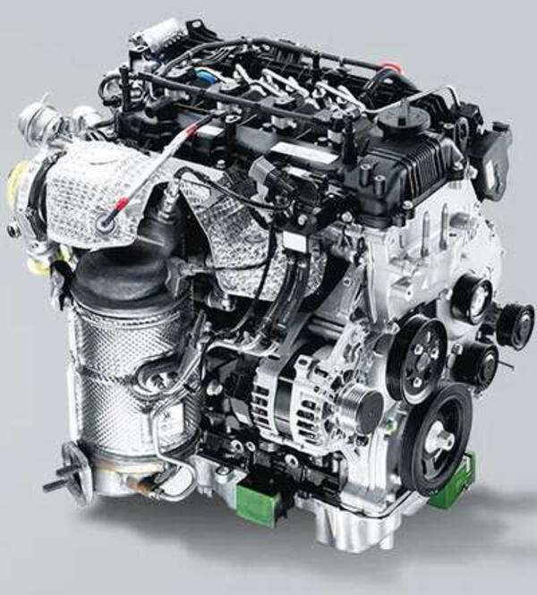Hyundai Alcazar Signature (O) 6 STR 1.5 Diesel AT Dual Tone