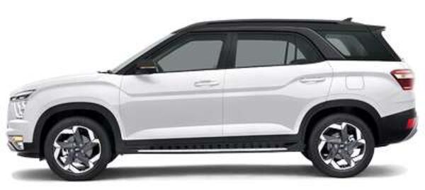 Hyundai Alcazar Signature (O) 6 STR 1.5 Diesel AT Dual Tone
