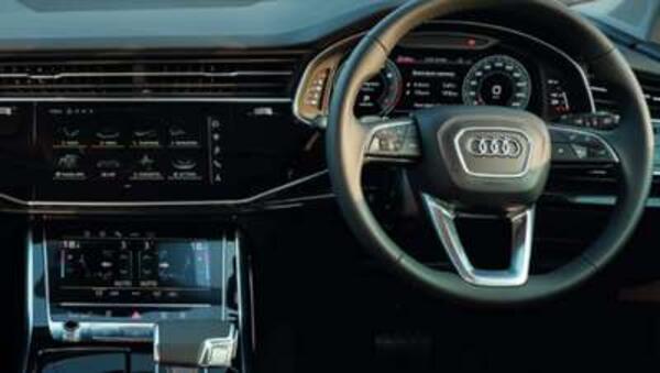 Audi Q7 Technology 55 TFSI w/o Matrix