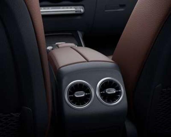 Mercedes-Benz GLB 220d Progressive Line