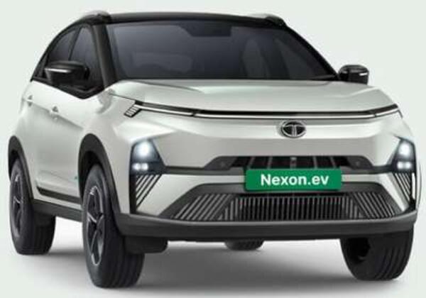 Tata Nexon EV Empowered + LR