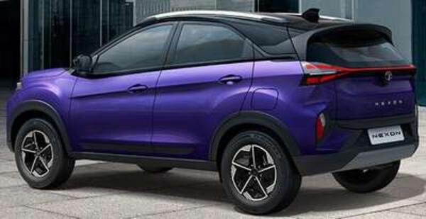 Tata Nexon Fearless+ S Diesel 6AMT DT
