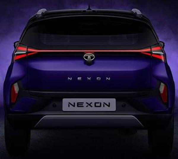 Tata Nexon Fearless+ S Diesel 6AMT DT