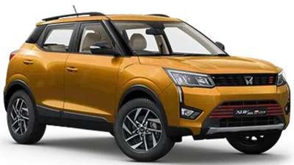 Mahindra XUV300 TGDi W8 OPT PM