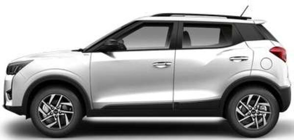 Mahindra XUV300 TGDi W8 PM