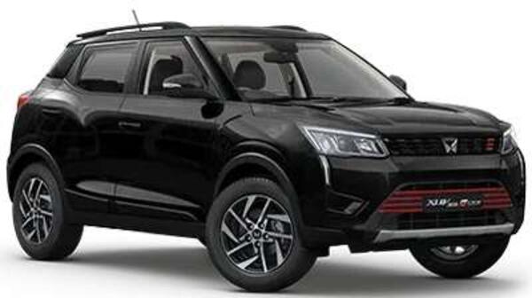 Mahindra XUV300 TGDi W8 PM