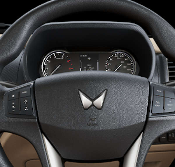 Mahindra Bolero Neo N8