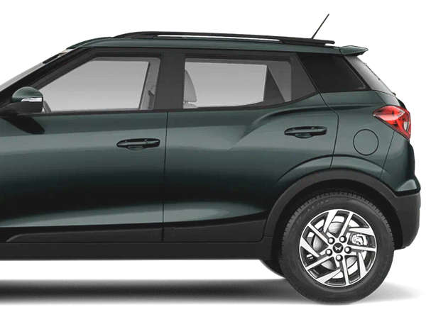 Mahindra XUV300 W8 (O) 1.2 Petrol (2019 - 2024)