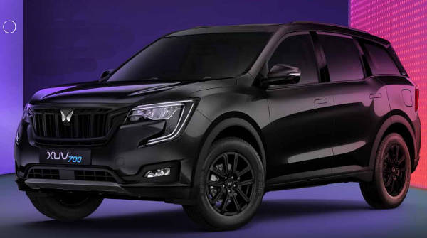 Mahindra XUV700 AX5 Select Petrol MT 7 STR (E)