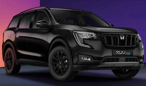 Mahindra XUV700 AX5 Select Petrol MT 7 STR (E)