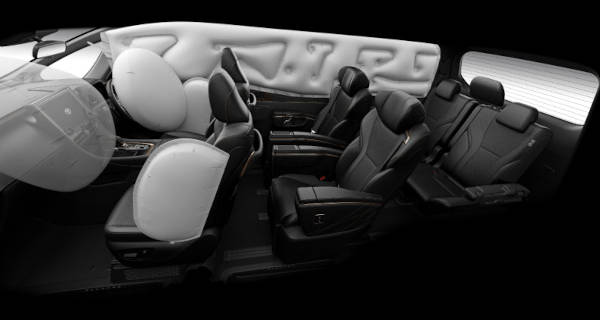 Toyota Vellfire VIP - Executive Lounge