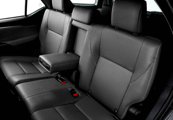 Toyota Fortuner GR-S