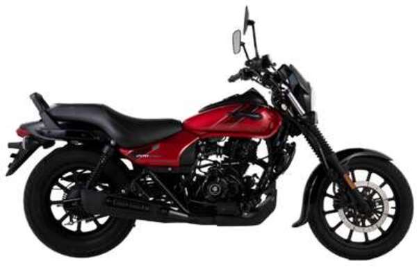 Bajaj Avenger 220 Street