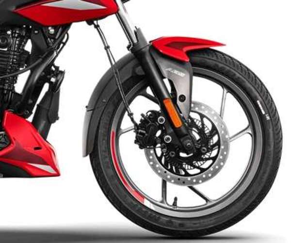 Bajaj Pulsar P150 Single Disc